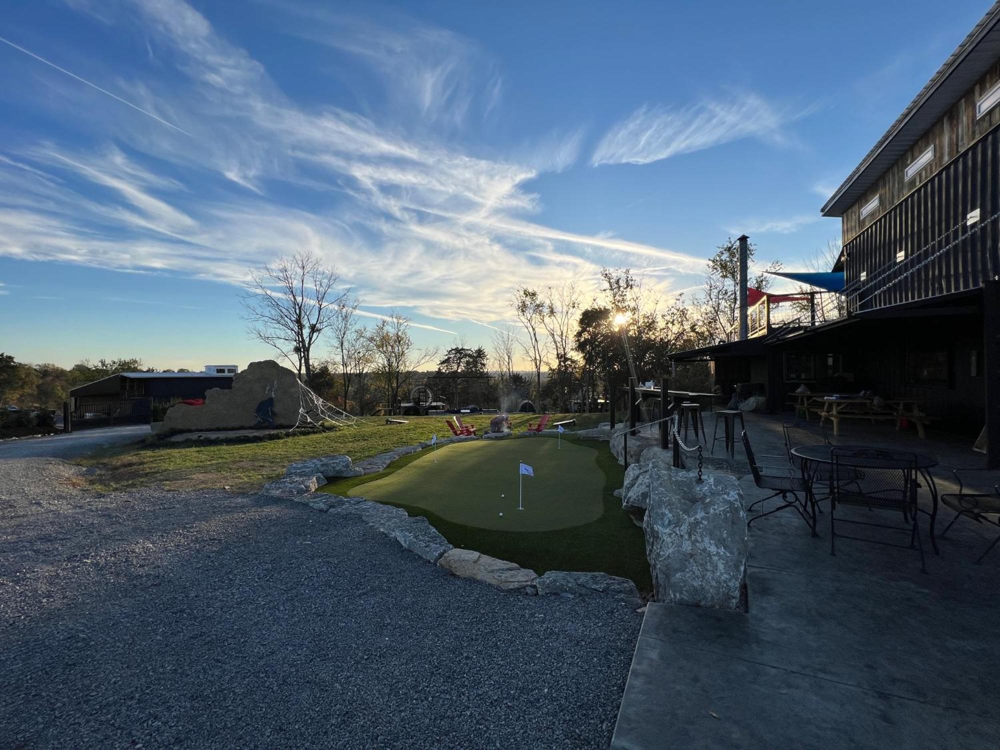 Lockridge Park Hotel Danville Exterior photo